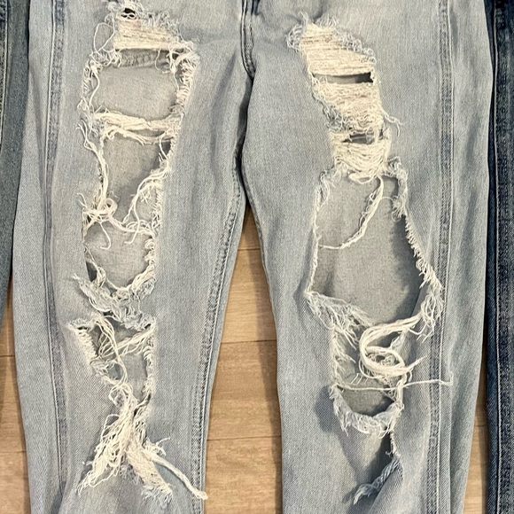 Hollister Distressed Mom Jeans size 3/26 Short Bundle - Picture 5 of 8